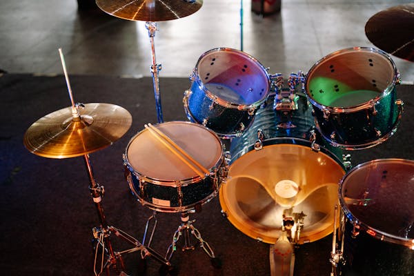 colored light on drum set